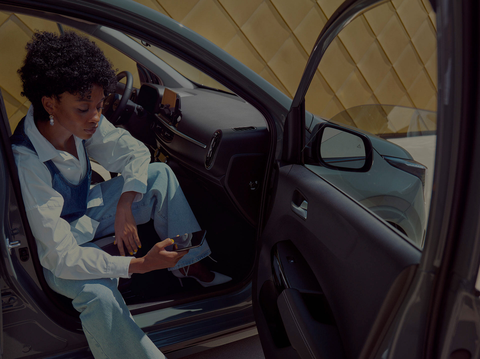 kia-picanto-my25-connected-keyvisual-w-delp
