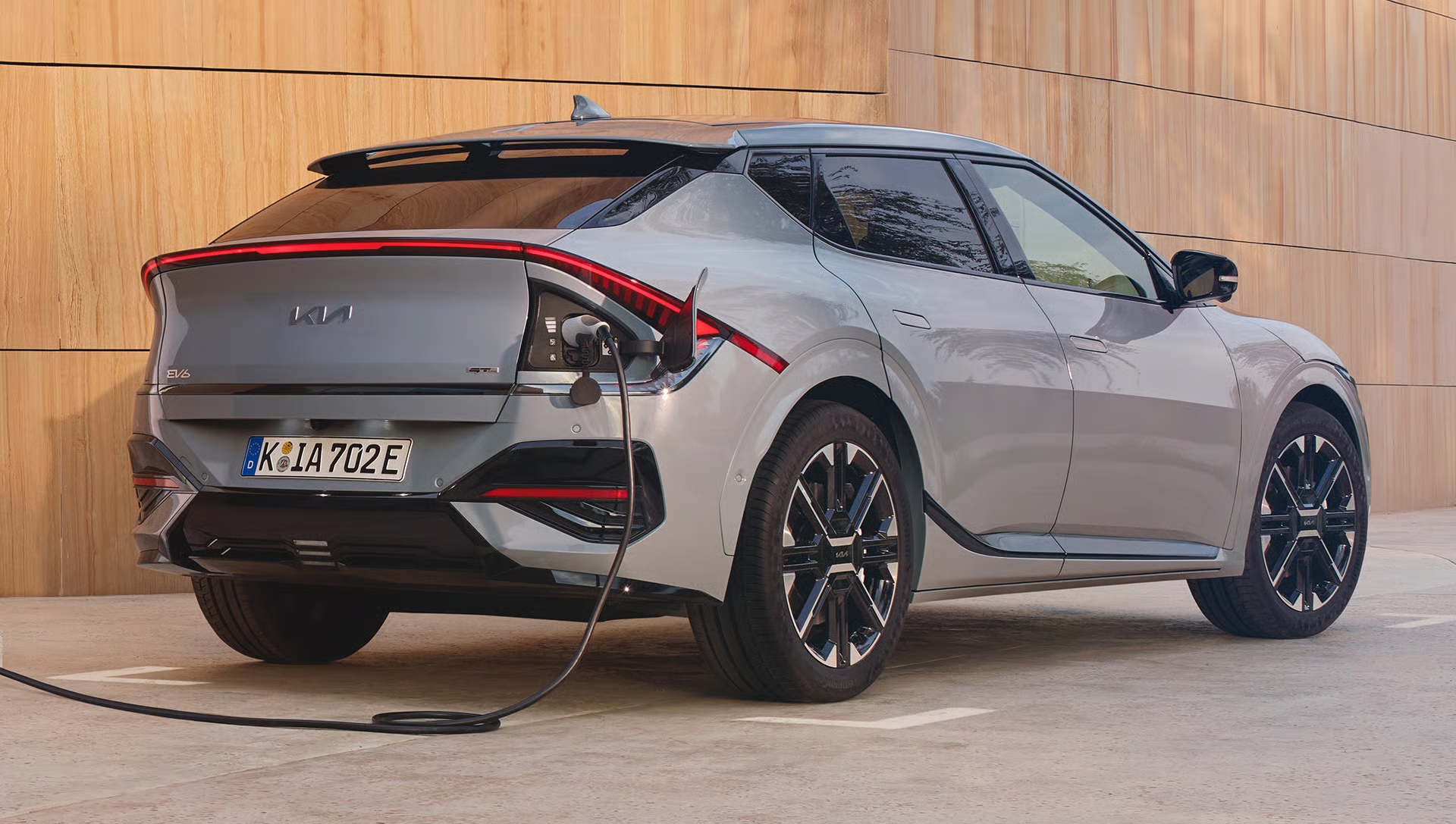 kia-ev6-pe-my24-delp-plug-change